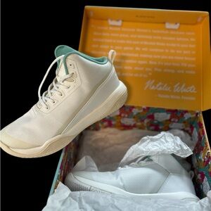 NEW Moolah Kicks Woman Moolah Phantom 1 Basketball Sneakers Size 6.5 Retail $109